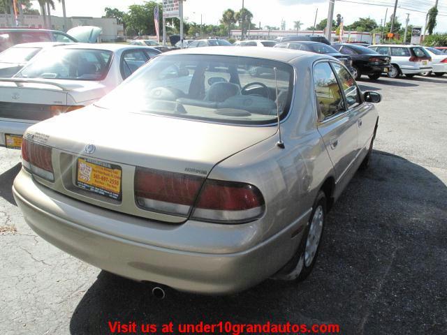 Mazda 626 1995 photo 2