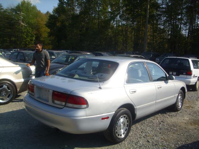 Mazda 626 1995 photo 1