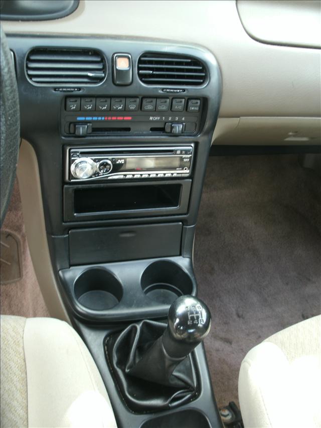 Mazda 626 1997 photo 3