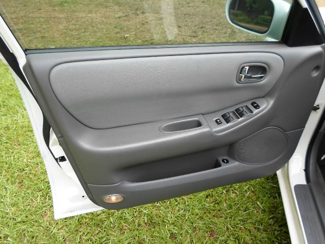 Mazda 626 2000 photo 15