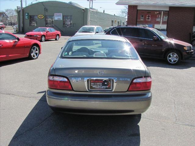 Mazda 626 2000 photo 1