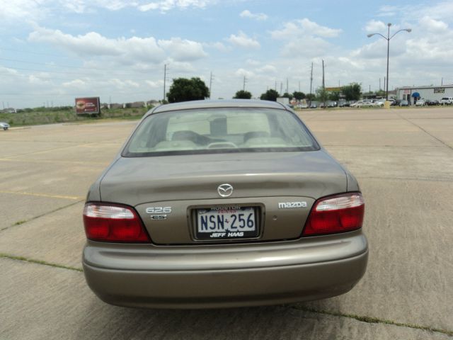 Mazda 626 2001 photo 1