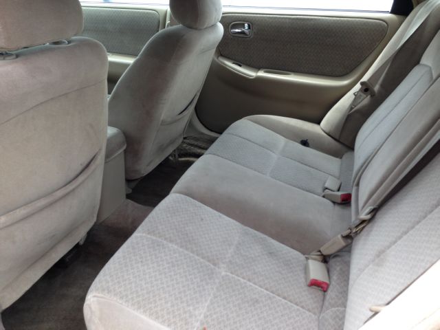 Mazda 626 2001 photo 1