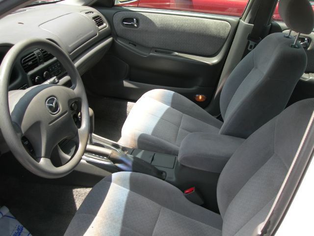 Mazda 626 2001 photo 1