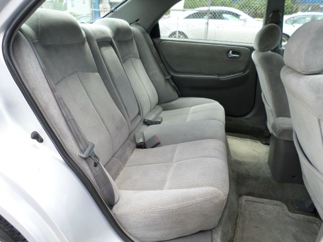 Mazda 626 2001 photo 2