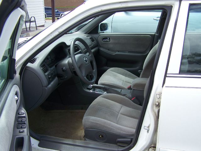 Mazda 626 2001 photo 1