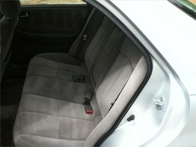 Mazda 626 2002 photo 2