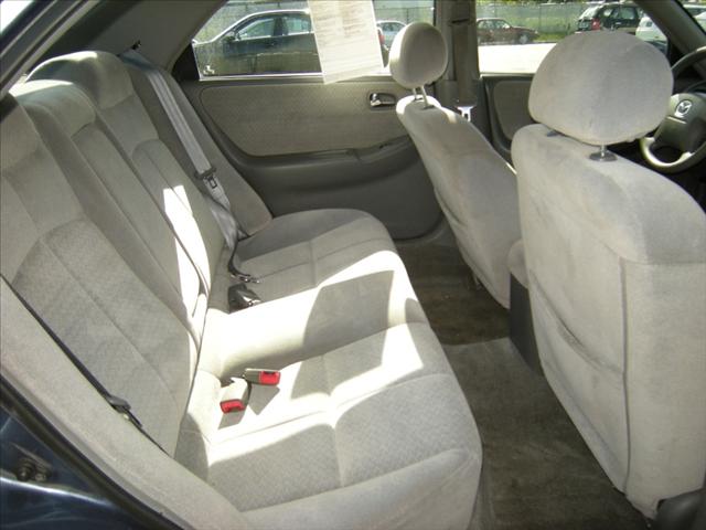 Mazda 626 2002 photo 2