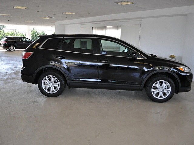 Mazda CX-9 2012 photo 2