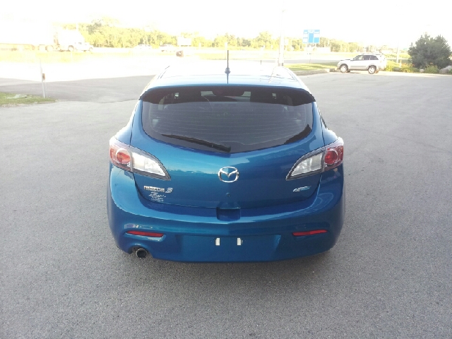 Mazda Mazda3 2012 photo 3