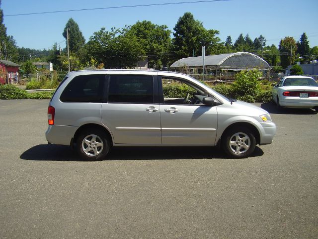 Mazda MPV 2000 photo 2