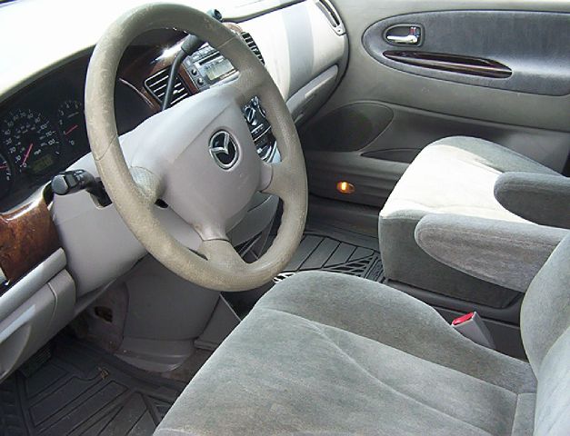 Mazda MPV 2000 photo 2