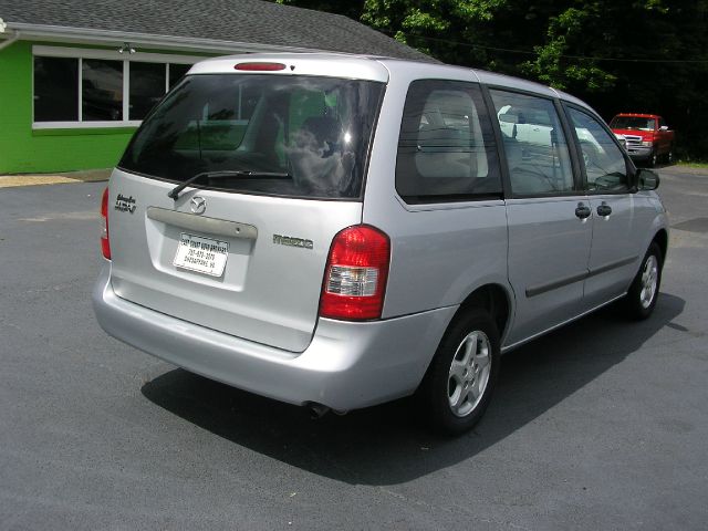 Mazda MPV 2000 photo 1