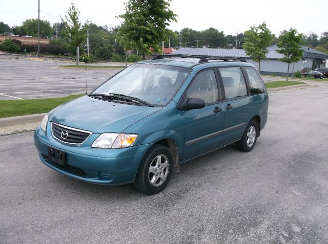 Mazda MPV 2000 photo 2