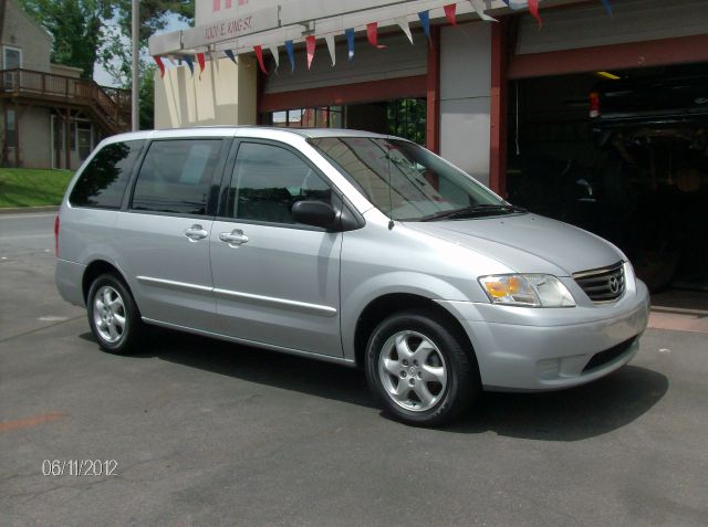 Mazda MPV 2000 photo 1