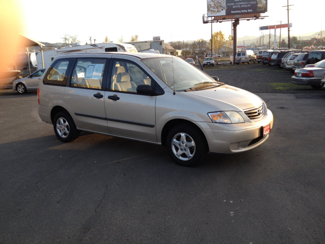 Mazda MPV 2000 photo 1