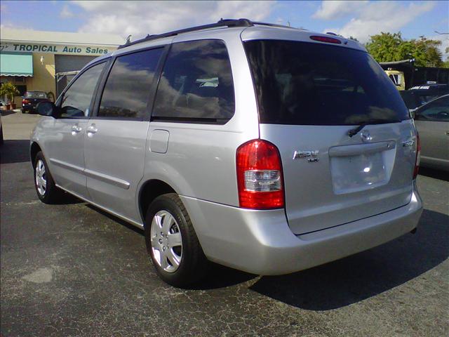 Mazda MPV 2001 photo 1