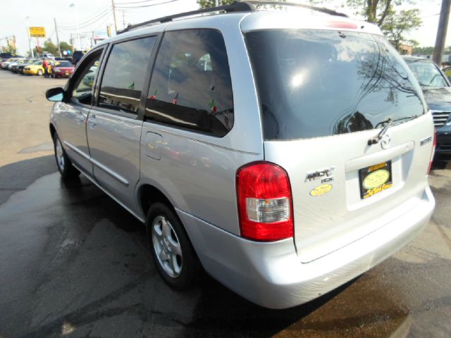 Mazda MPV 2001 photo 1