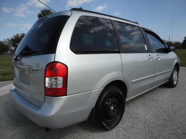 Mazda MPV 2001 photo 3