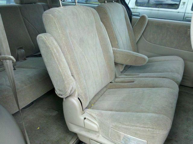 Mazda MPV 2001 photo 1