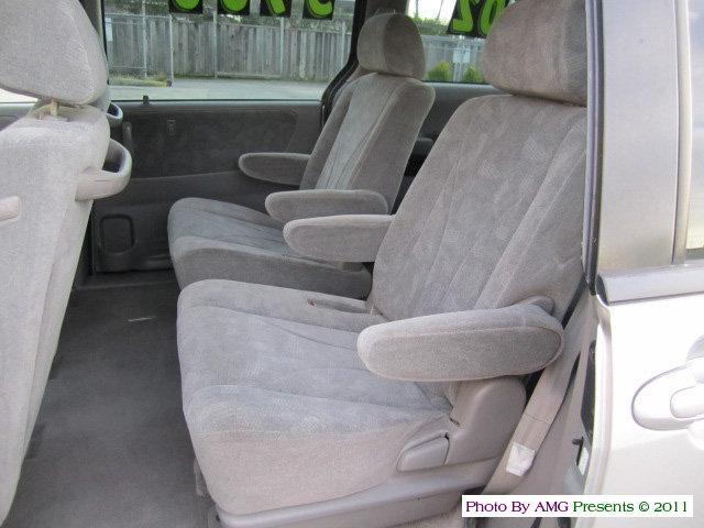 Mazda MPV 2002 photo 3