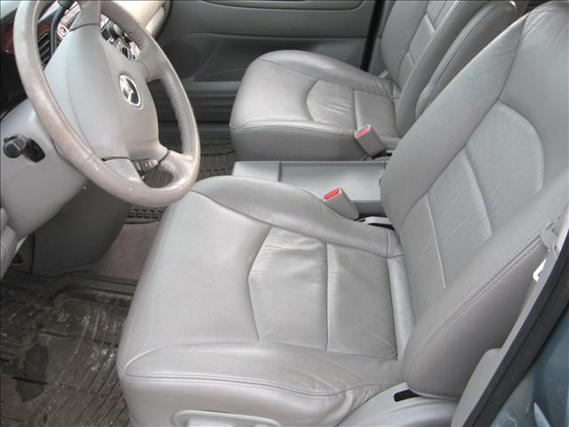 Mazda MPV 2002 photo 2