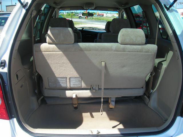 Mazda MPV 2002 photo 3