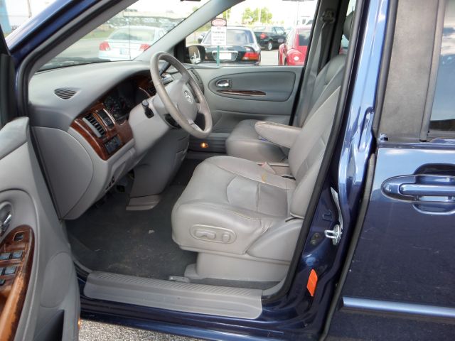 Mazda MPV 2002 photo 1