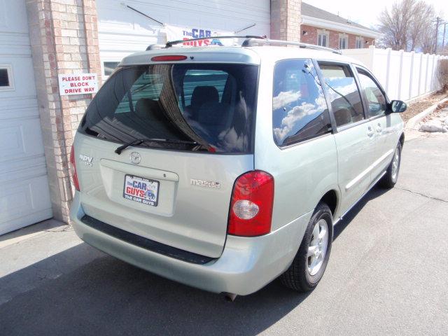 Mazda MPV 2002 photo 3