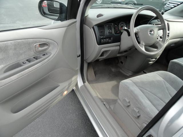 Mazda MPV 2002 photo 4