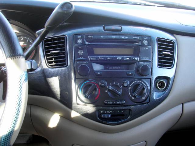 Mazda MPV 2002 photo 3