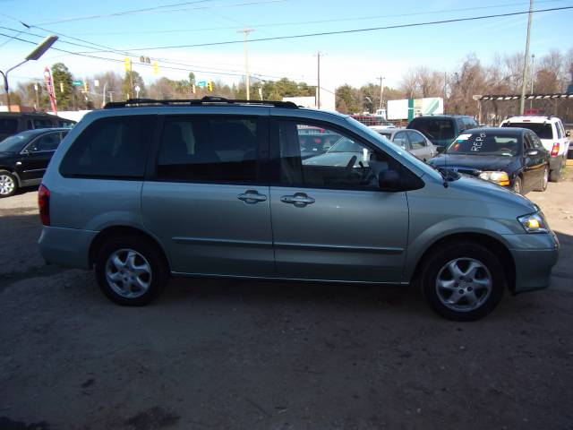 Mazda MPV 2002 photo 2