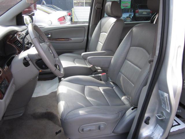 Mazda MPV 2002 photo 3