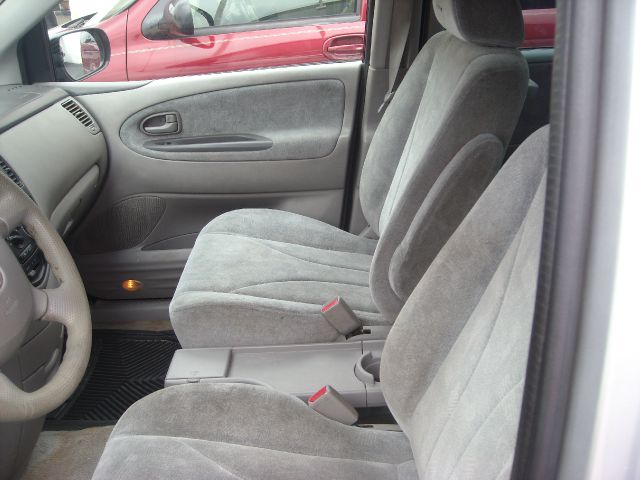 Mazda MPV 2003 photo 2