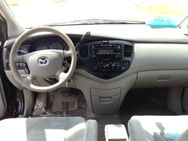 Mazda MPV 2003 photo 1