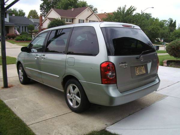 Mazda MPV 2003 photo 3