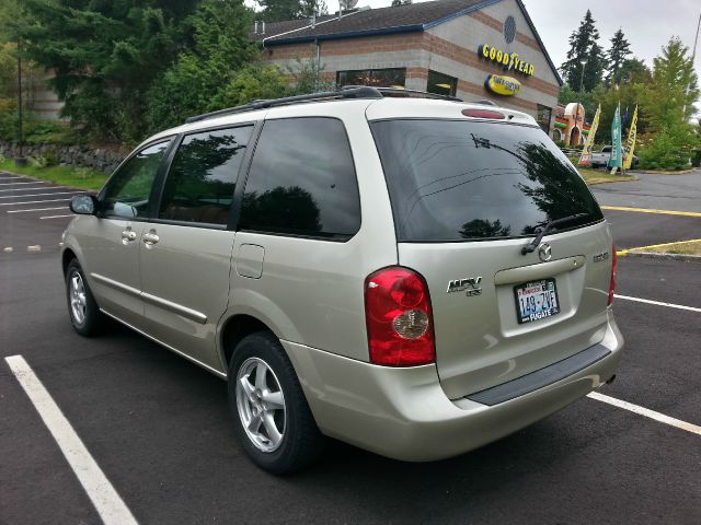 Mazda MPV 2003 photo 2