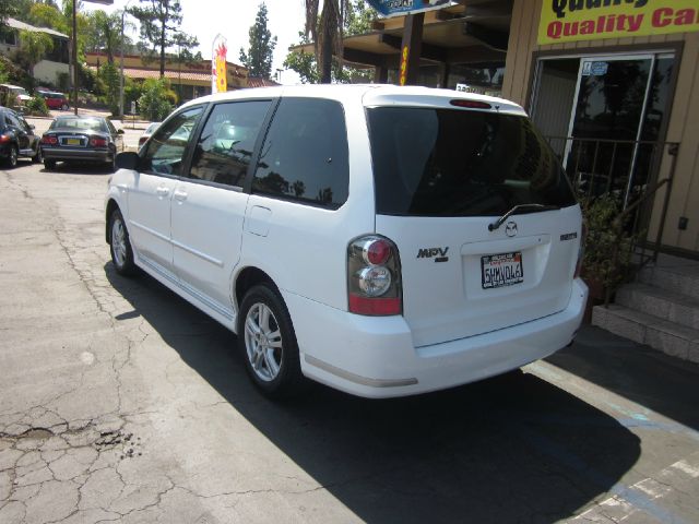 Mazda MPV 2004 photo 2