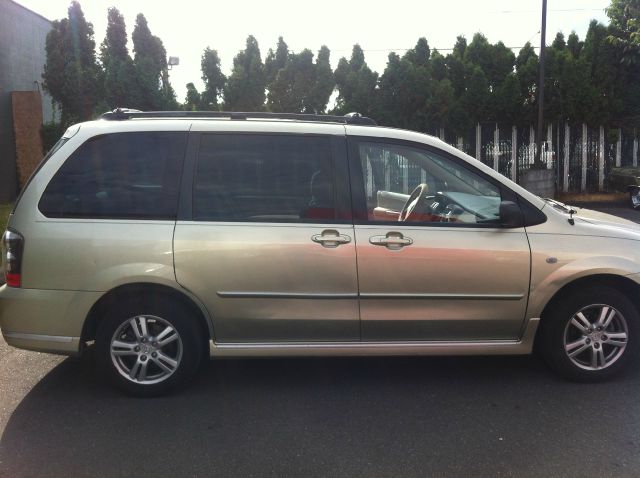 Mazda MPV 2004 photo 2