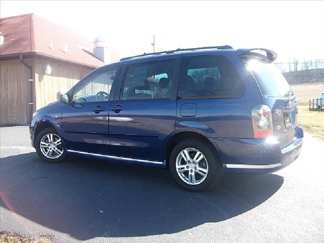 Mazda MPV 2004 photo 1