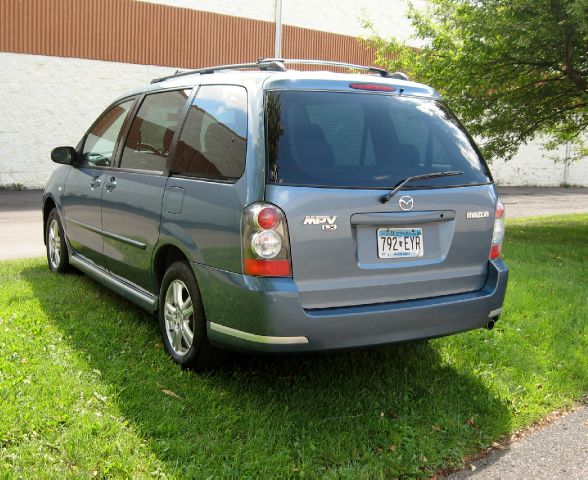 Mazda MPV 2004 photo 4