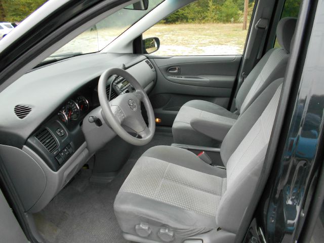 Mazda MPV 2004 photo 1