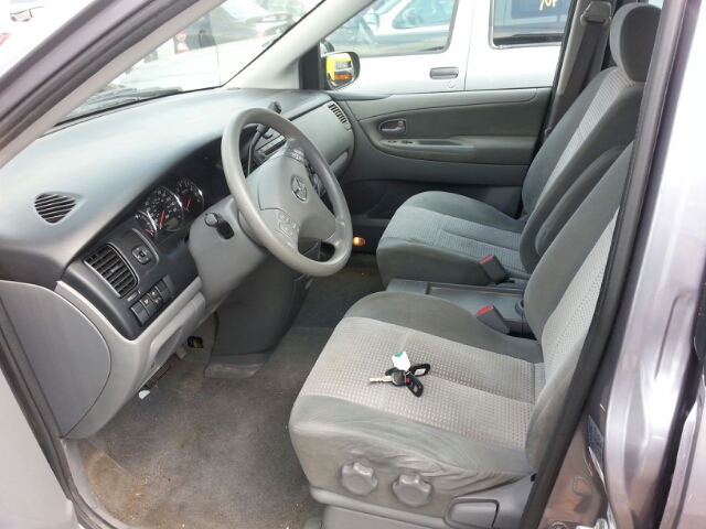 Mazda MPV 2004 photo 2