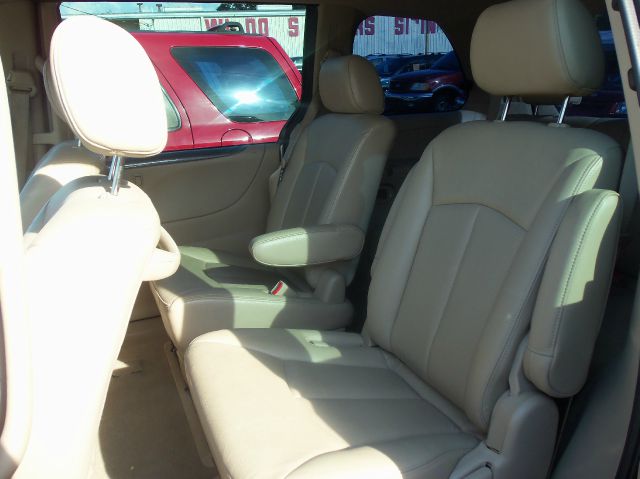 Mazda MPV 2005 photo 1