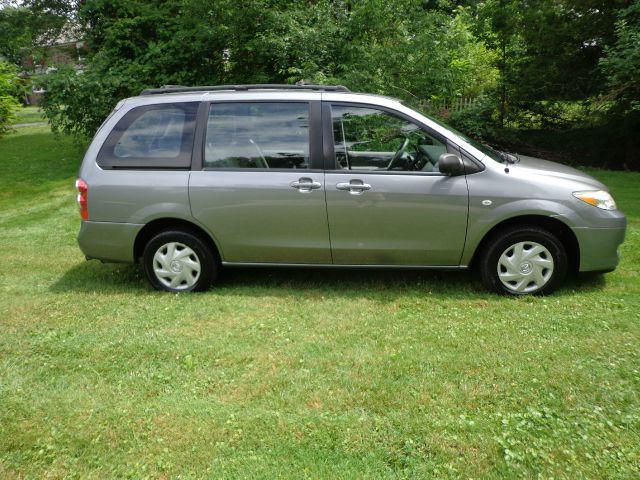 Mazda MPV 2005 photo 2