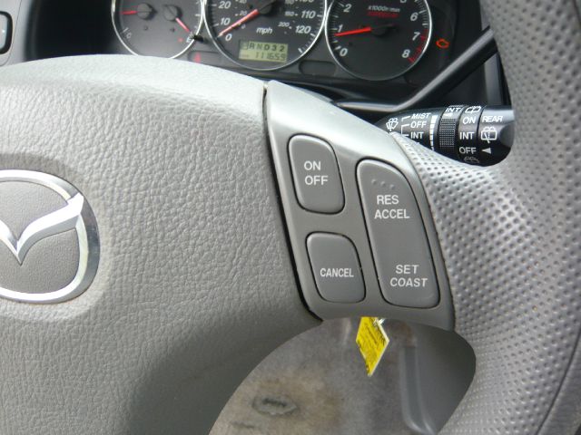 Mazda MPV 2005 photo 4