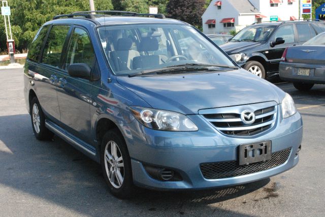 Mazda MPV 2005 photo 2