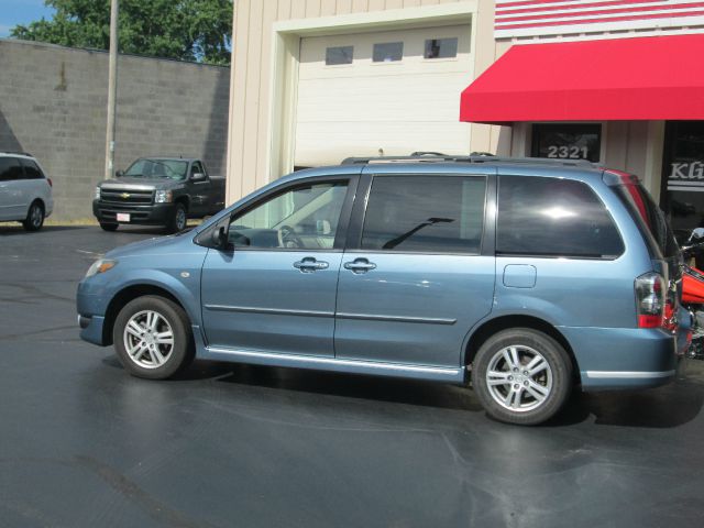 Mazda MPV 2005 photo 4