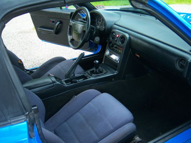 Mazda MX-5 Miata 1991 photo 8