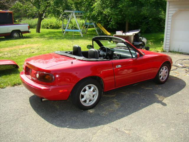 Mazda MX-5 Miata 1991 photo 2